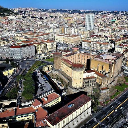 Appartamento A House Napoli Esterno foto